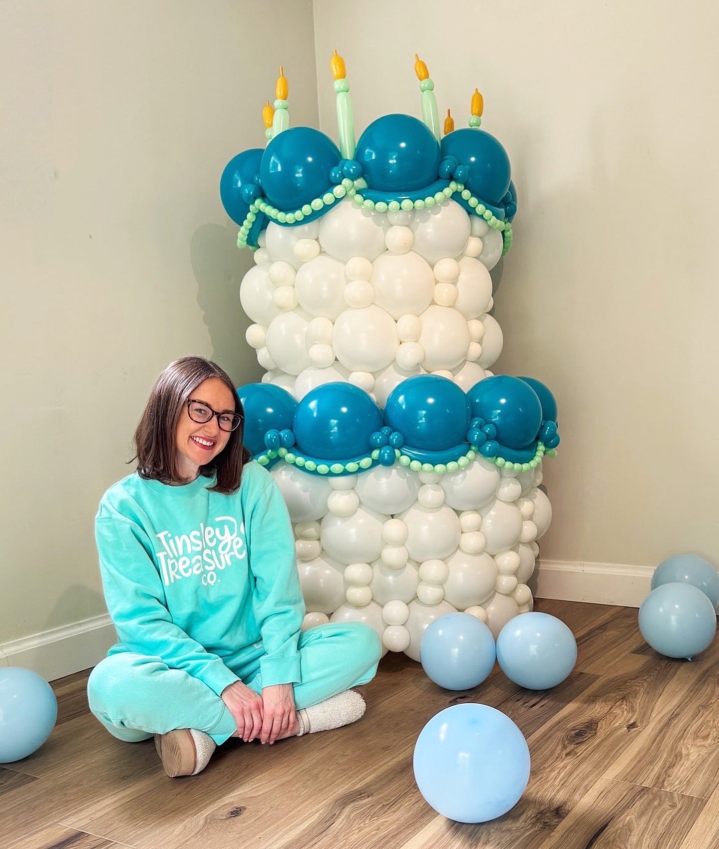 2 Tier Balloon Cake