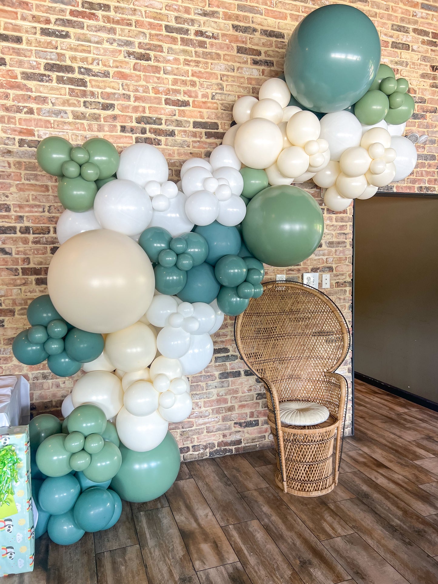 Sage Green Deep Evergreen Ivory Lace White Bridal Shower Baby Adventure Awaits Professional Balloon Garland Arch Kit - Balloons And Accessories From A Pro Artist